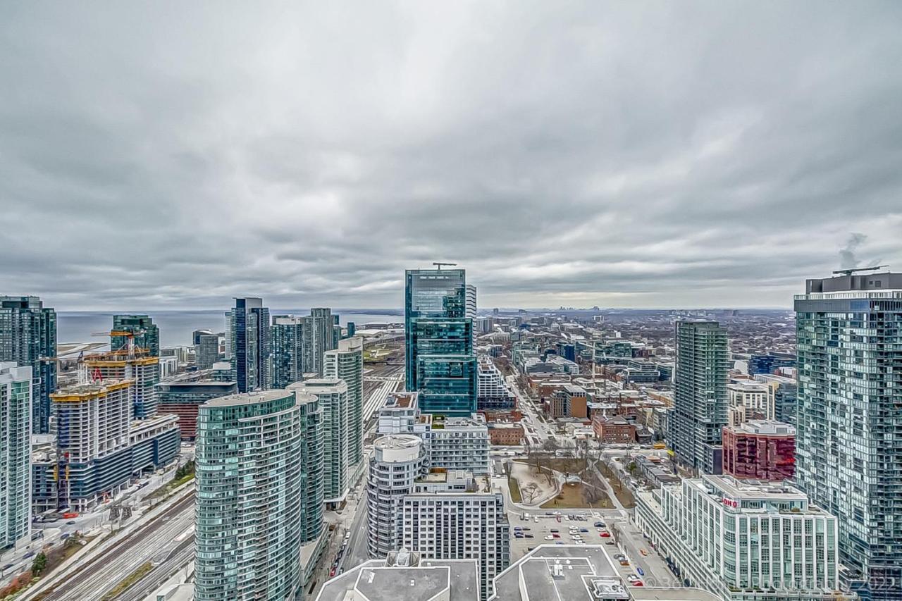 Loft - Entertainment & Financial District Daire Toronto Dış mekan fotoğraf